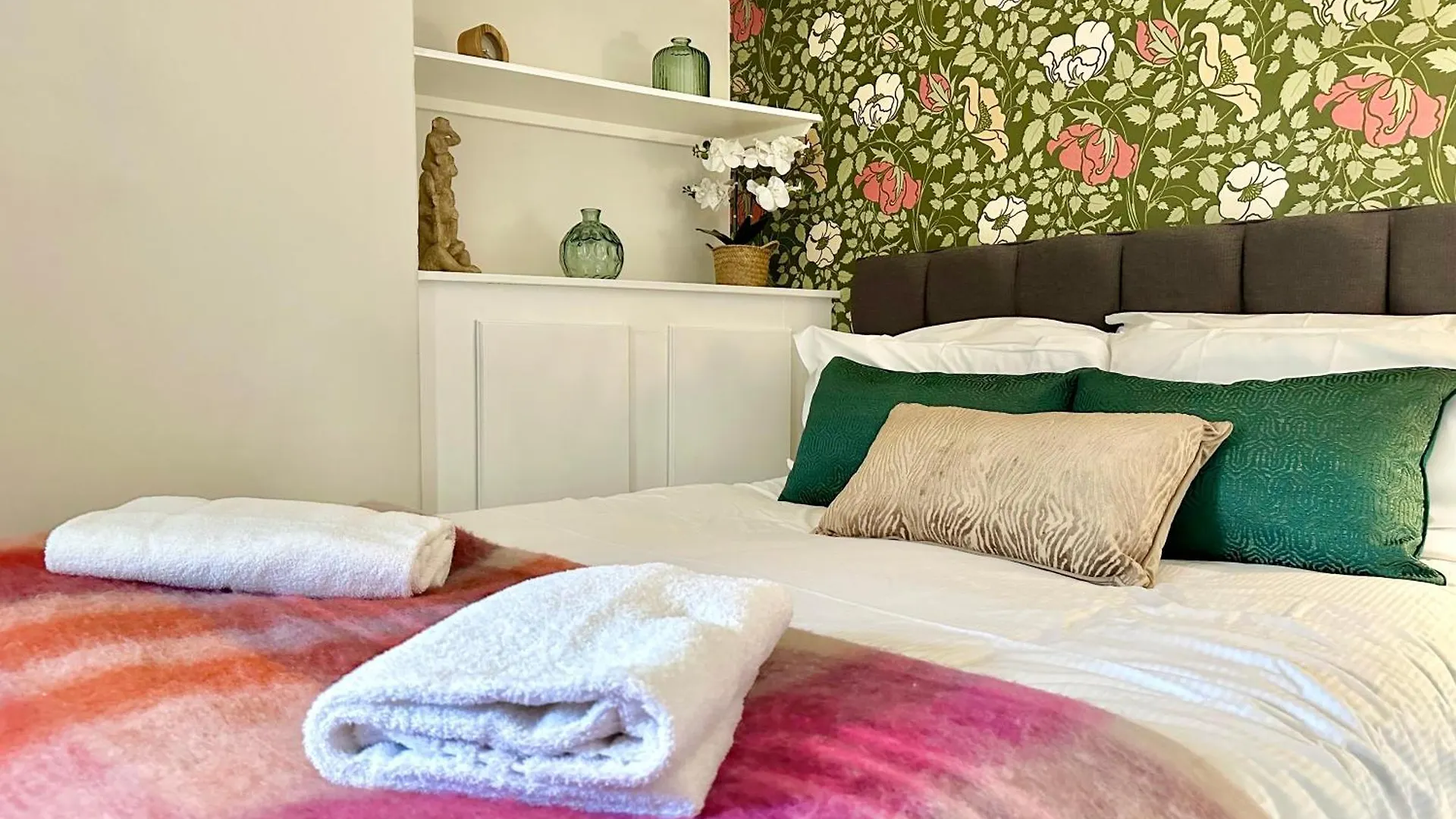 Apartment Blossoms Reach - 2 Minutes From Station And City Centre York